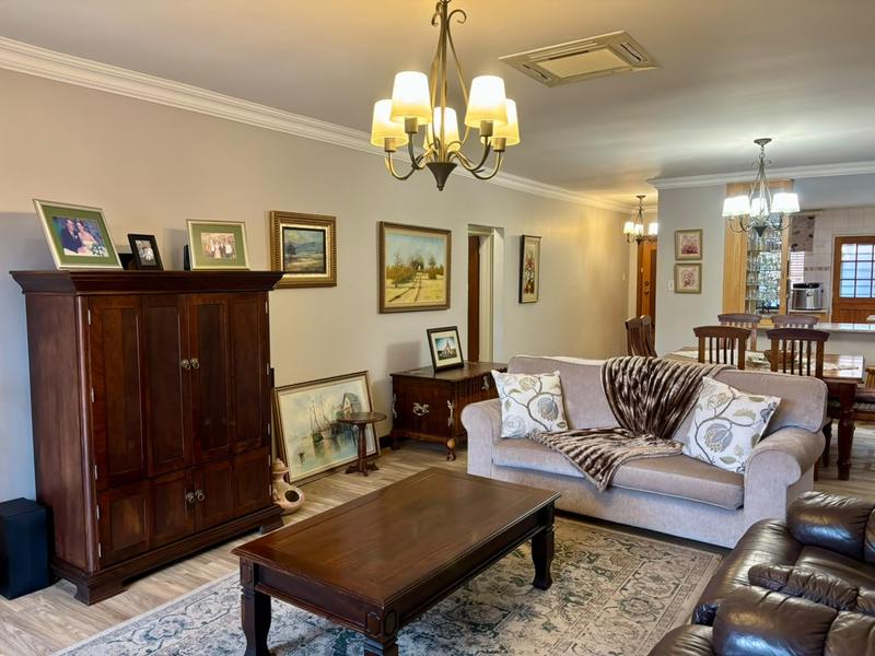 4 Bedroom Property for Sale in Helicon Heights Free State